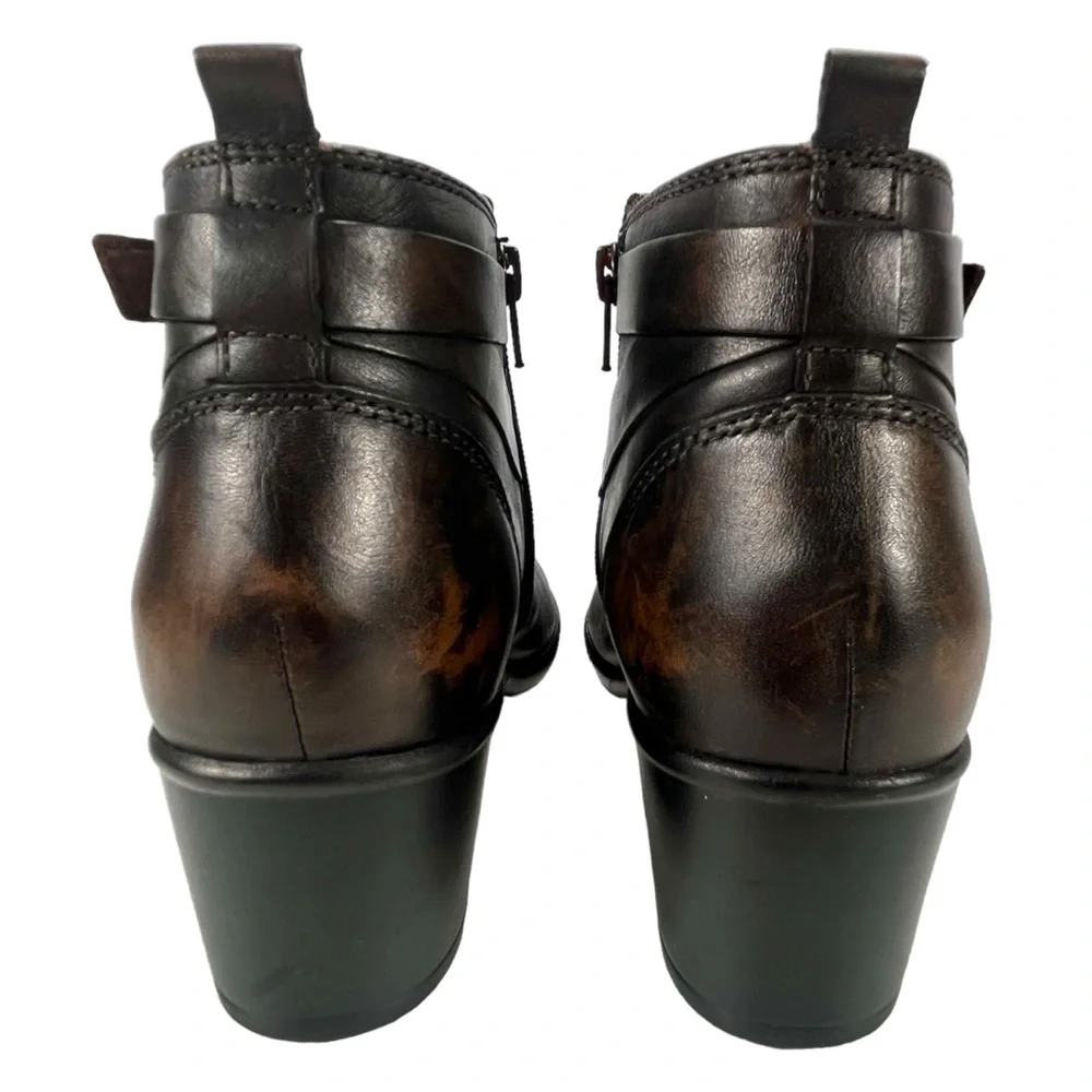 Clarks Women 9.5W Malia Hawthorn Brown Leather Side Zip‎ Ankle Boot